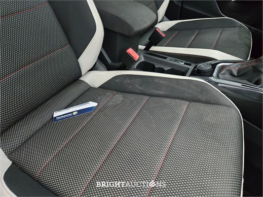 Volkswagen T-Roc 4Motion Sport Business R 2.0 TSI 191pk 2019, X-032-DJ