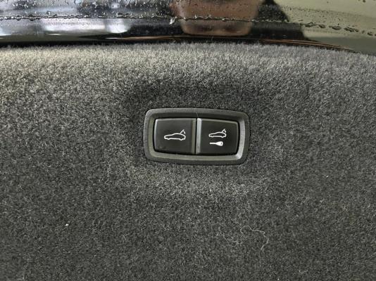 Porsche Taycan Performance Plus 93 kWh 381pk 2023, S-120-GD