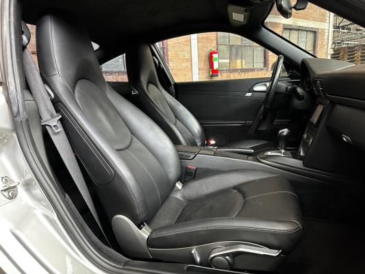 Porsche 911 Carrera 3.6 997 Coupé 325pk 2004 Youngtimer