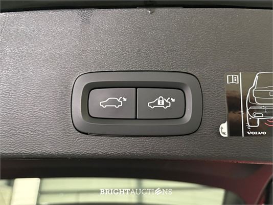 Volvo XC40 Recharge P8 R-Design AWD 408pk 2021 (Origineel-NL), L-840-FT