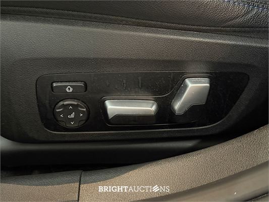 BMW 330e Touring 292pk 2023 (Origineel-NL) 3-Serie, T-265-ND