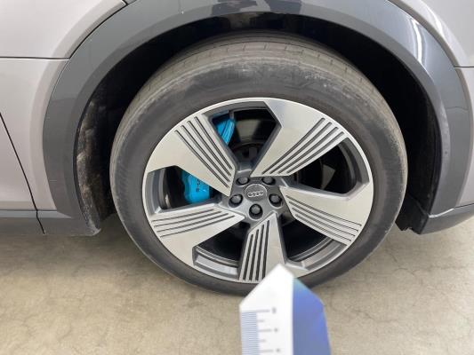 Audi e-tron 55 advanced Quattro 95 kWh 408pk 2019 (Origineel-NL), ZG-973-H