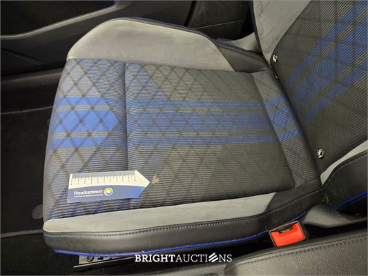 Volkswagen Golf R 4Motion 2.0 TSI 320pk 2021, Z-864-RH