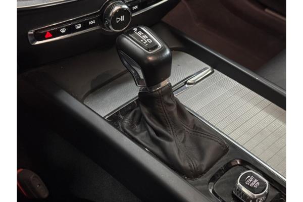 Volvo V60 Cross Country Pro 2.0 AWD 190pk 2020 (Origineel-NL), G-715-ZL