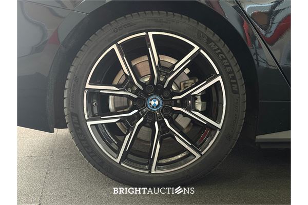 BMW i4 eDrive35 70 kWh 2023 (Origineel-NL), X-963-DD