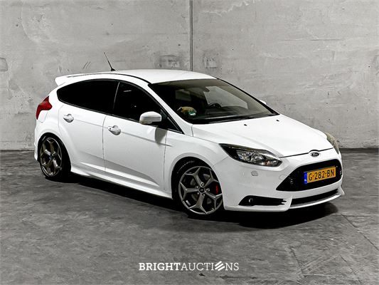 Ford Focus 2.0 EcoBoost ST-2 250pk 2013, G-282-BN