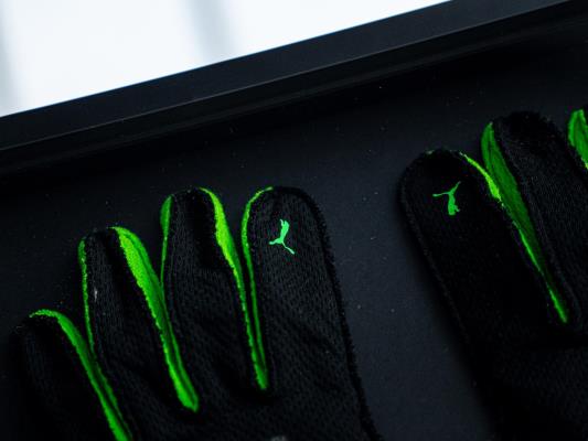 Stake F1 Team KICK Sauber Showcar 1:1 Scale