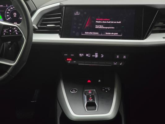 Audi Q4 e-tron 35 Edition 55 kWh 170pk 2022 (Origineel-NL), R-847-TD