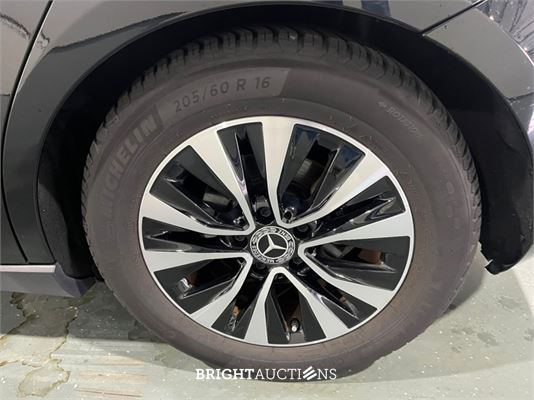 Mercedes-Benz A180 BusinesS-Line 136pk 2023 (Origineel-NL) A-klasse, T-113-NK