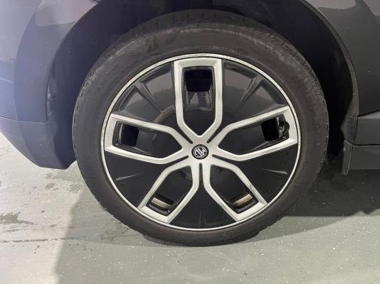 MG MG4 Luxury 64 kWh 204pk 2024 (Origineel-NL), Z-762-JD