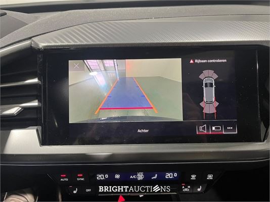 Audi Q4 e-tron 40 Launch edition Advanced Plus 77 kWh 204pk 2021 (Origineel-NL), N-884-PK