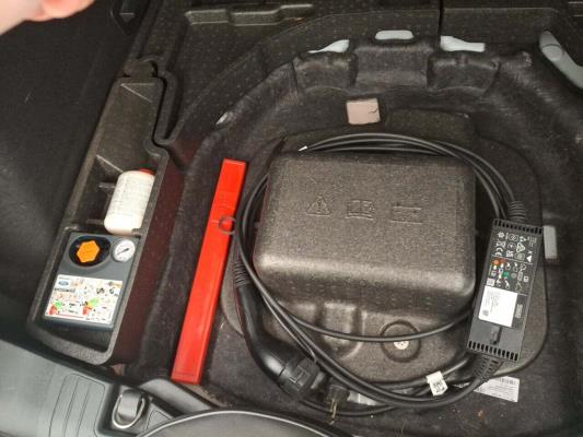 Ford Kuga PHEV ST-Line X 2.5 302pk 2024 (Origineel-NL), GKP-21-Z