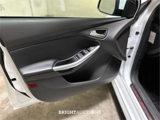 Ford Focus 2.0 EcoBoost ST-2 250pk 2013, G-282-BN