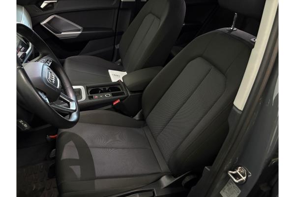 Audi Q3 45 e Advanced edition TFSI 266pk 2022 (Origineel-NL), P-044-SK
