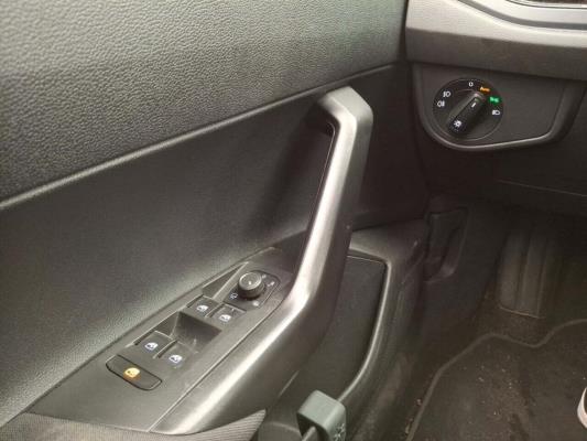 Volkswagen Polo R-Line 1.0 TSI 95pk 2022 (Origineel-NL), R-006-JT