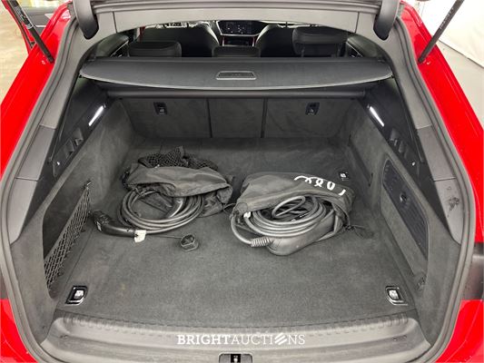 Audi A6 Avant 50 TFSI e S edition Quattro 408pk 2023 (Origineel-NL), T-442-XV