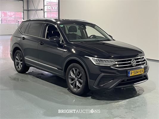 Volkswagen Tiguan Allspace Life Business 1.5 TSI 150pk 2022 (Origineel-NL), R-584-KH