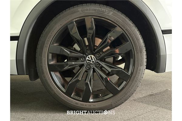 Volkswagen Tiguan R-Line Business 1.5 TSI DSG 149pk 2022 (Origineel-NL), R-076-SJ