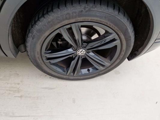 Volkswagen Tiguan Highl. Bus R 1.5 TSI 150pk 2020 (Origineel-NL), J-885-HF