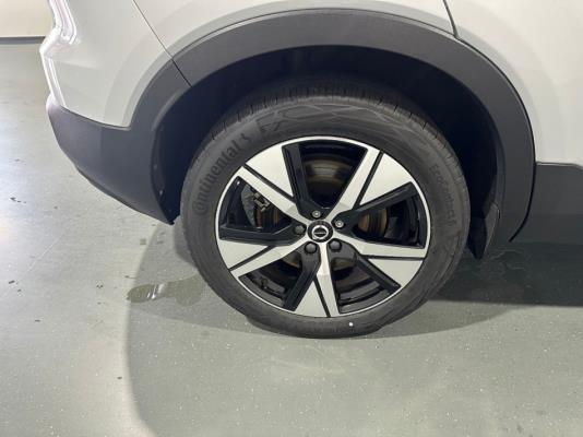 Volvo XC40 Recharge P8 R-Design Warmtepomp AWD 408pk 2021 (Origineel-NL), L-701-DV