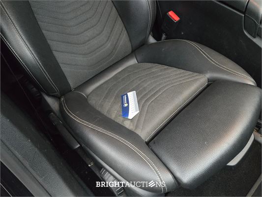 Mercedes-Benz A200 Business Solution AMG 163pk 2018 A-klasse, G-796-RF