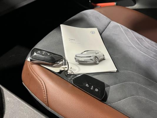 Volkswagen ID.4 Business 77 kWh 204pk 2021 (Origineel-NL), L-815-LS