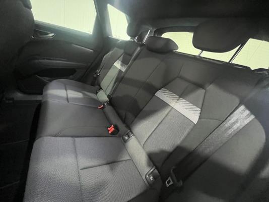 Audi Q4 e-tron 40 Launch edition Advanced Plus 77 kWh 204pk 2021 (Origineel-NL), N-823-PD