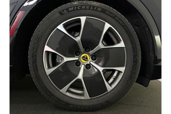 Lotus Eletre EDS 450 4WD 112 kWh 612pk 2023 (Origineel-NL), X-319-JJ