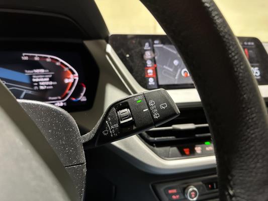 BMW 118i Introduction Edition 136hp 2023 (Original-NL+1st owner) 1-series, T-589-KN