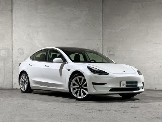 Tesla Model 3 Standard RWD Plus 60 kWh 238pk 2020 (Origineel-NL), J-064-LB