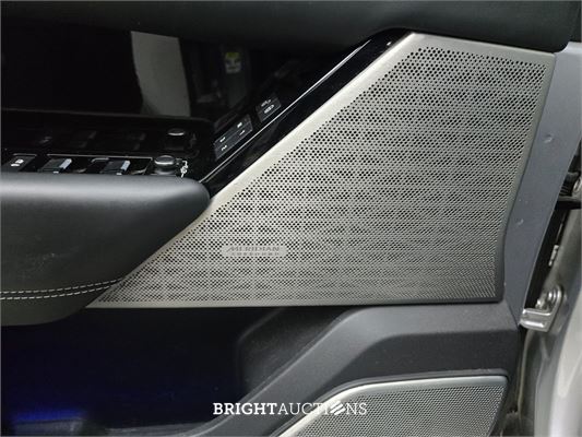 Land Rover Range Rover Velar i4 Turbo R-Dynamic HSE 2.0 AWD 251pk 2018 (Origineel-NL), SB-185-P