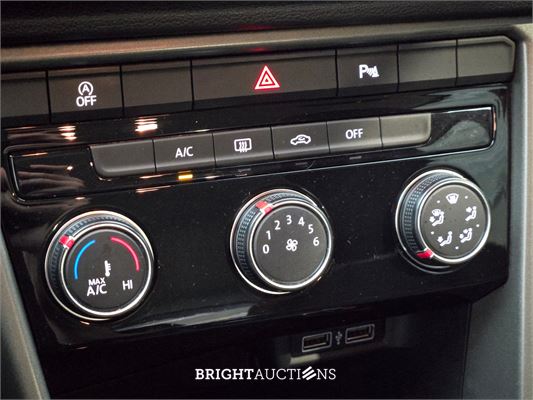 Volkswagen T-Roc Business 1.0 TSI 116pk 2020 (Origineel-NL), H-330-VJ