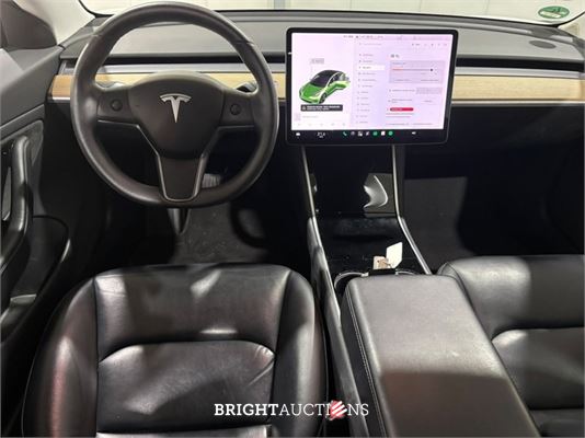 Tesla Model 3 Standard RWD Plus 60 kWh 238pk 2019 (Origineel-NL), G-097-DX