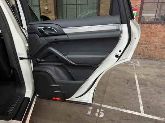 Porsche Cayenne Turbo 4.8 V8 500PK 2010 38.000KM!