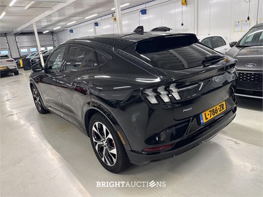 Ford Mustang Mach-E AWD 75 kWh 259pk 2021 (Origineel-NL), L-786-ZR