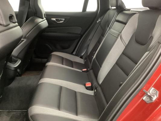 Volvo V60 B3 R-Design 2.0 163pk 2021 (Origineel-NL), L-711-FN