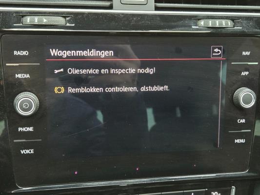 Volkswagen Golf GTI Performance 2.0 TSI 245pk 2017, L-416-LR