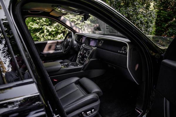 Rolls-Royce Cullinan 6.75 V12 (NOVITEC-WIDEBODY) 570pk 2021