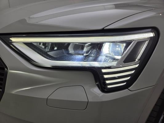 Audi e-tron 55 advanced Pro Line Plus Quattro 95 kWh 408pk 2018, K-095-VH