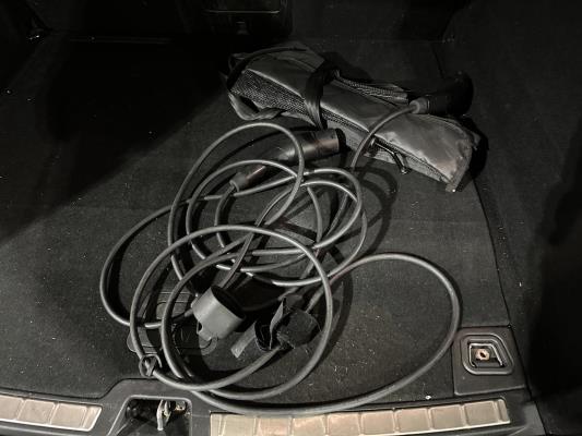 Volvo XC60 2.0 T6 Plug-in hybrid AWD Core Bright 253pk 2027 (Origineel-NL+1e eigenaar), S-190-RP