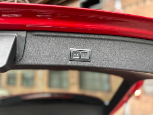 Audi A4 Avant 2.0 T g-tron Design Pro Line Plus 170pk 2018, R-401-VV