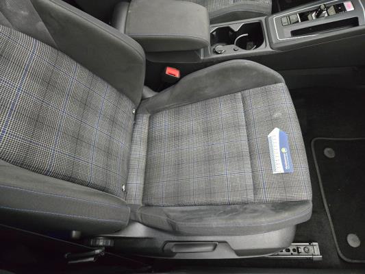 Volkswagen Golf eHybrid GTE 1.4 258pk 2020, X-635-ZX