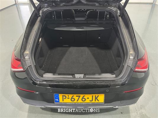 Mercedes-Benz CLA180 Shooting Brake Business Solution 136pk (Origineel-NL) CLA-Klasse, P-676-JK