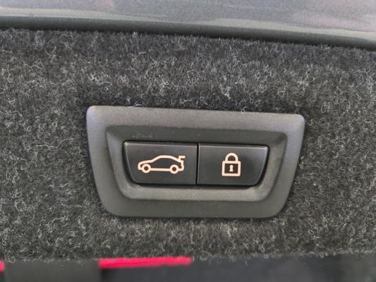 BMW 5-serie High Executive 252pk 2017 (Origineel-NL), NJ-960-R