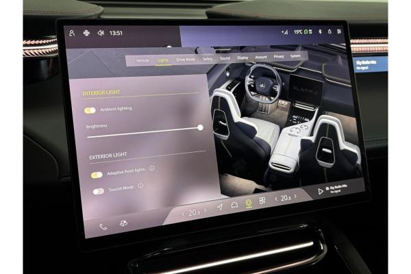 Lotus Eletre EDS 450 4WD 112 kWh 612pk 2023 (Origineel-NL), X-319-JJ