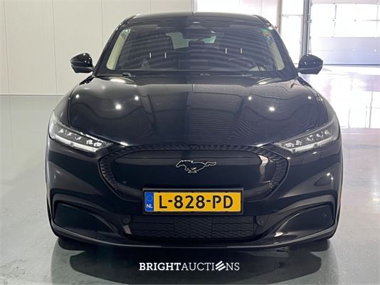Ford Mustang Mach-E Extended RWD 98 kWh 286pk 2021 (Origineel-NL), L-828-PD