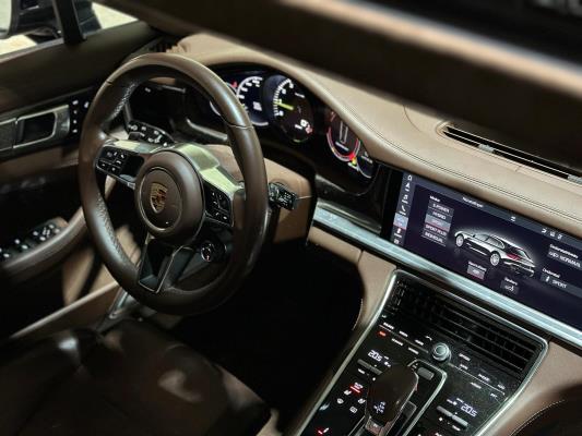 Porsche Panamera Sport Turismo 4 E-Hybrid 2.9 V6 462hp 2018 (Original-NL), RR-070-R