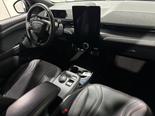 Ford Mustang Mach-E AWD 75 kWh 258pk 2021 (Origineel-NL), L-890-ZD