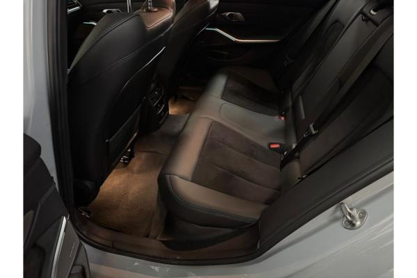 BMW 320e Touring M-Sport 272pk 2023 (Origineel-NL) 3-Serie, S-176-KP