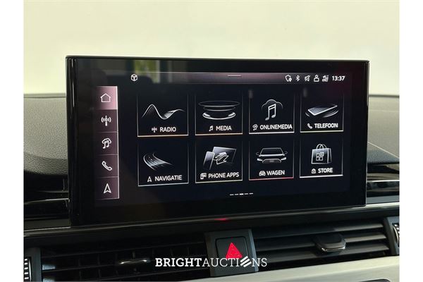 Audi A4 35 S edition Competition TFSI 149pk 2023 (Origineel-NL), X-994-BX